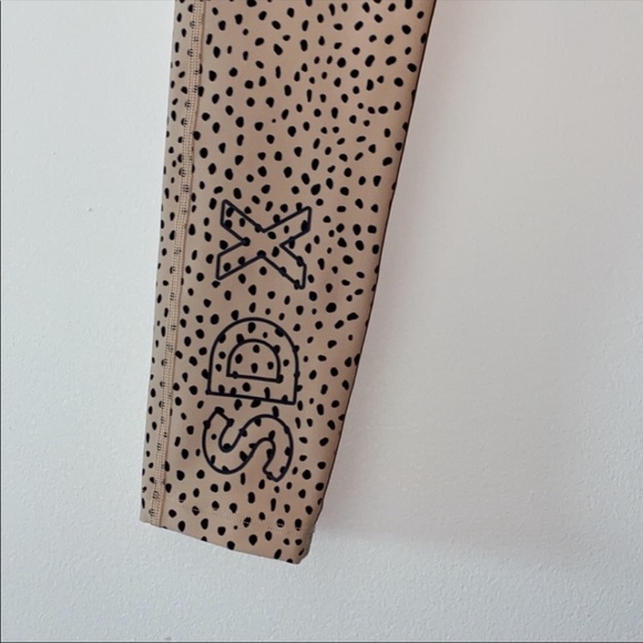 Sarah's Day X White Fox Active Speckle Leggings - Picture 13 of 16